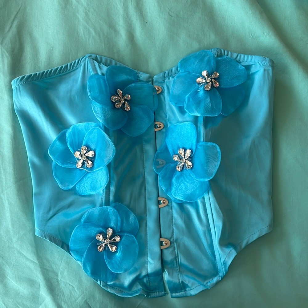 Finesse Top Never Worn